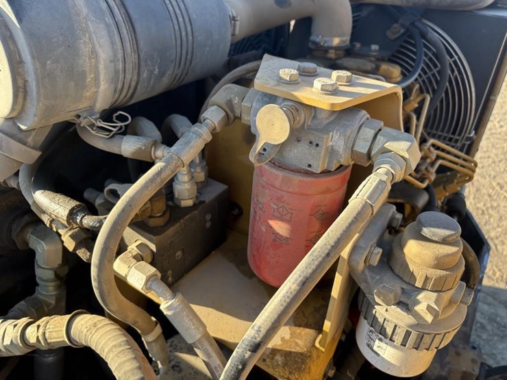 2006-caterpillar-cb-224e-image-31