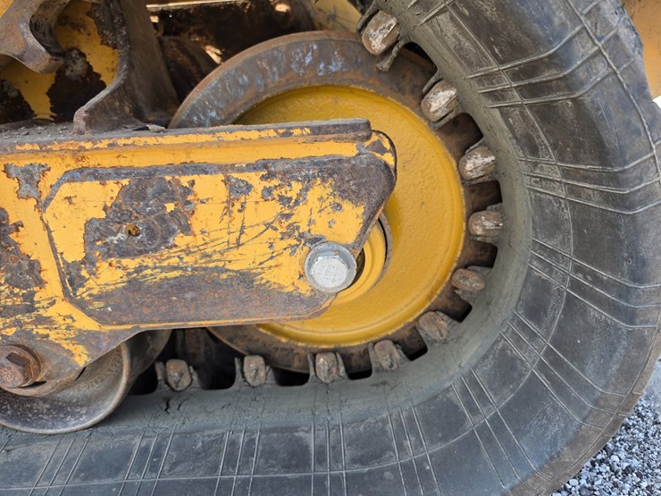2016-caterpillar-289d-image-44