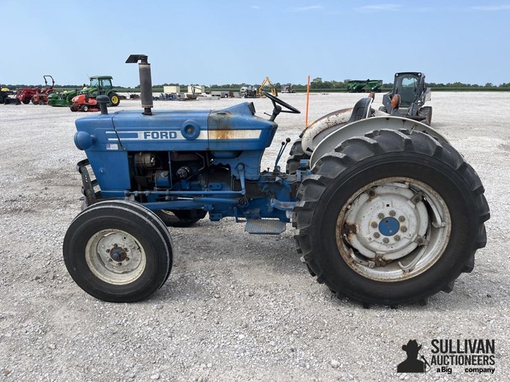 1979-ford-4600-image-8