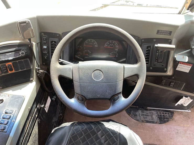 2008-bluebird-vision-image-11