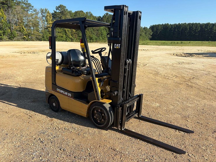 caterpillar-gc25k-image-4