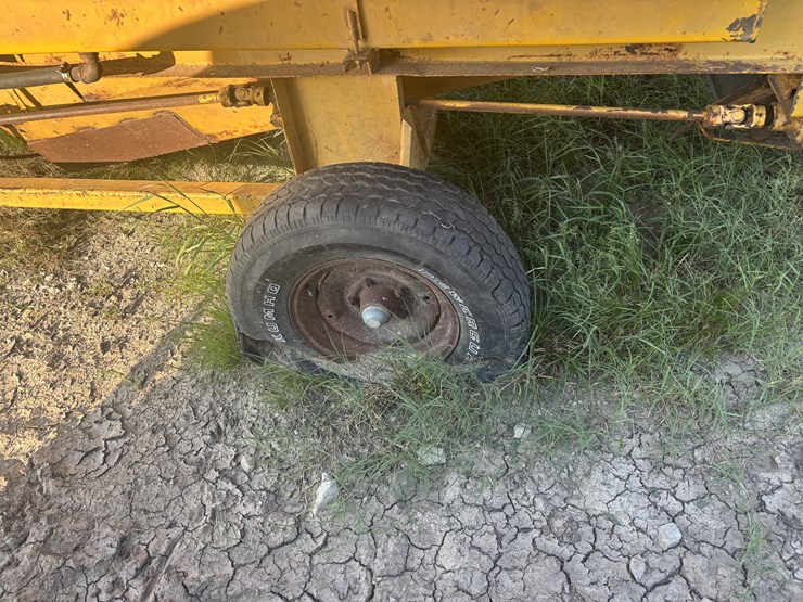 hay-buster-big-bite-tub-grinder-image-4