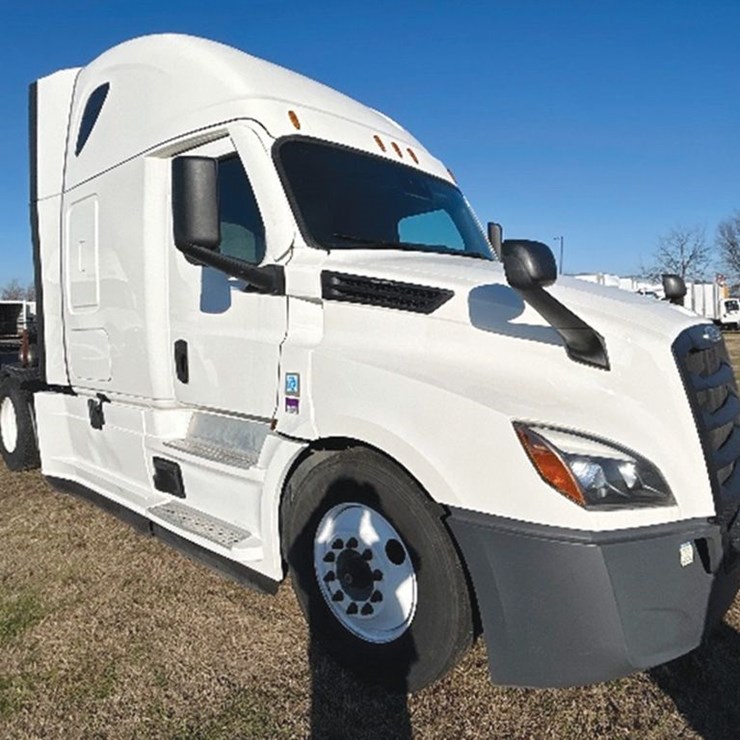 2022 FREIGHTLINER CASCADIA 126