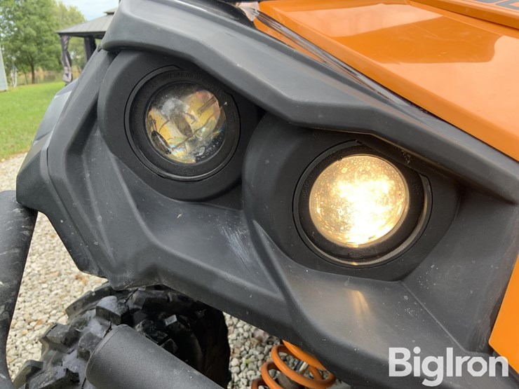 2015-can-am-commander-xtp-1000-utv-image-15
