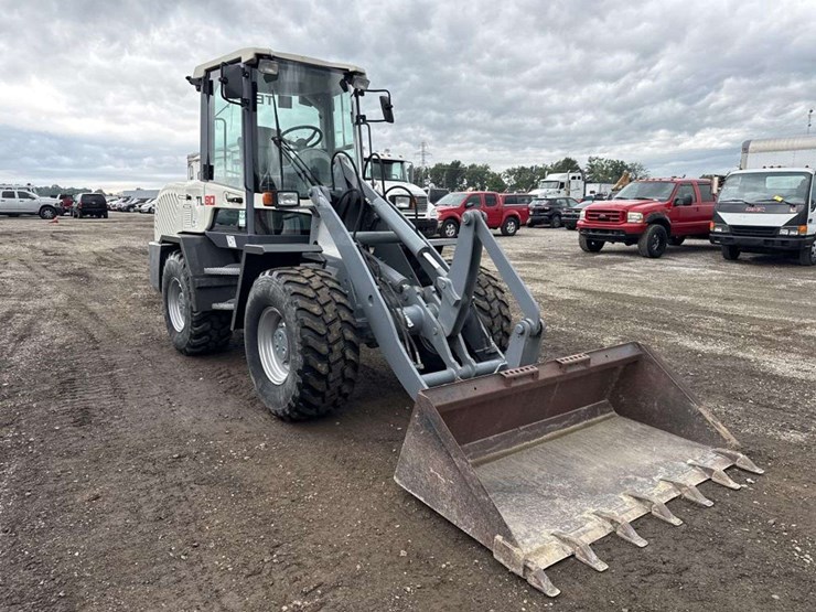 terex-tl80-image-4