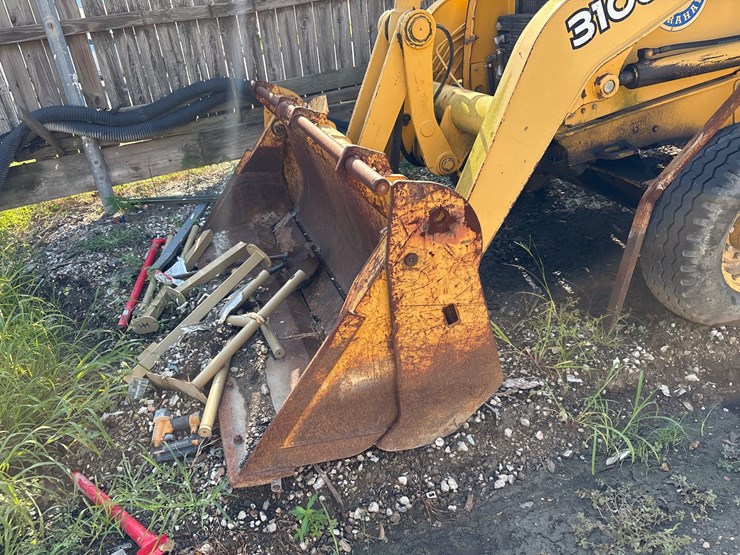 2005-deere-310g-image-9