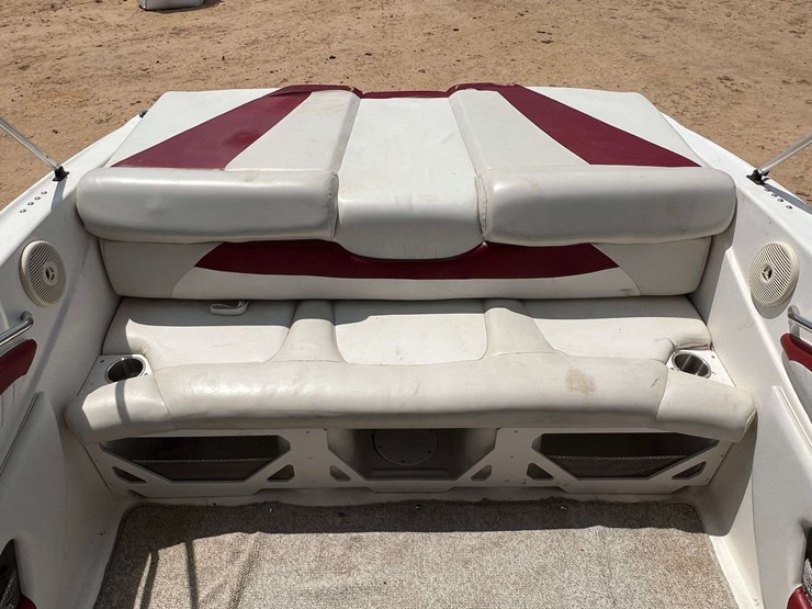2007-glastron-gt-205-bowrider-boat-w/-volvo-penta-5.0l-v8-&-volvo-penta-sx-a-stern-drive-image-25