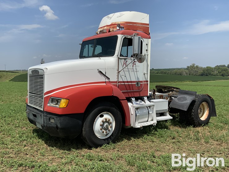 1991-freightliner-fld112-image-1