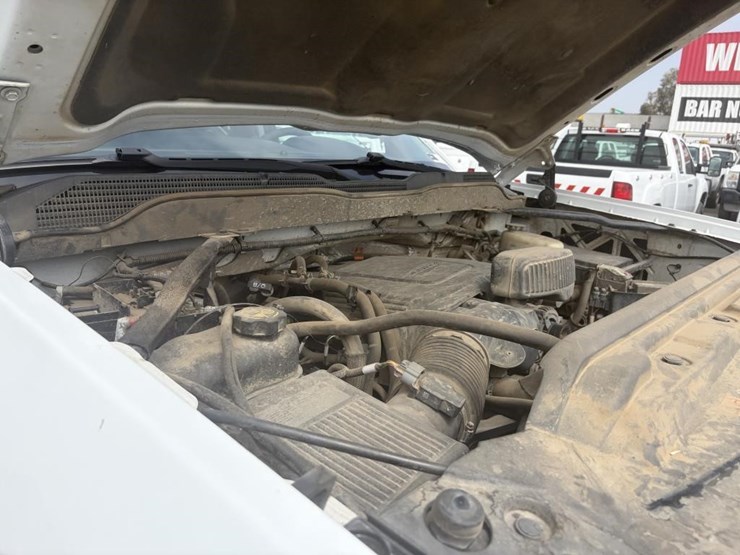 2015-chevrolet-silverado-2500-image-7