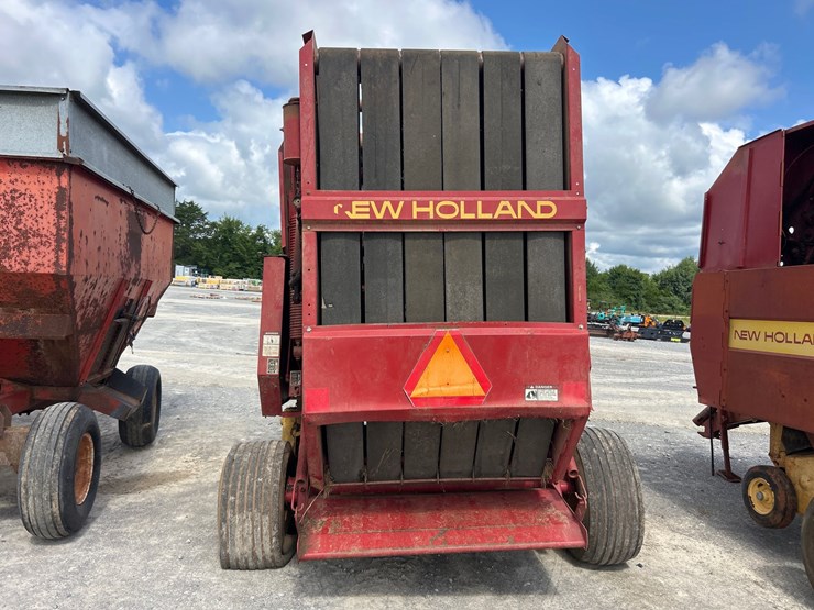 new-holland-650-image-5
