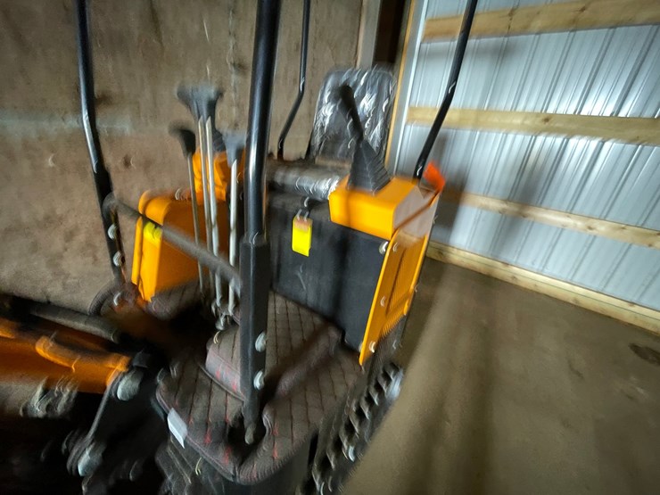 #9731-•-future-mini-excavator-image-18