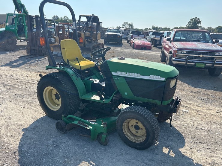 john-deere-4100-image-4