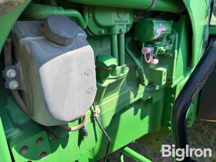john-deere-8130-image-15
