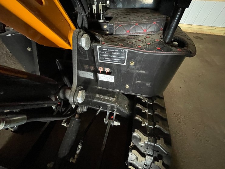 #9731-•-future-mini-excavator-image-24