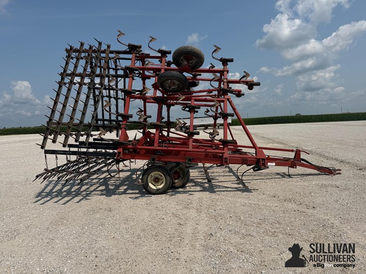 case-ih-4800-image-4