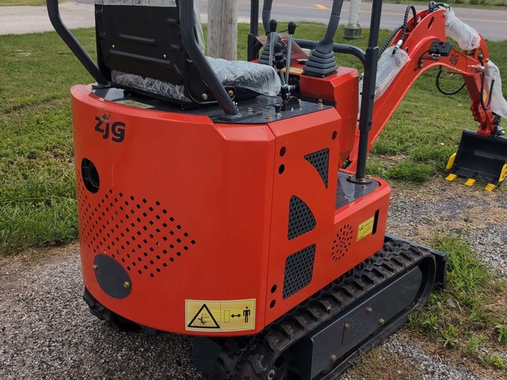 zjg-mini-excavator-zj-12-(red)-image-4
