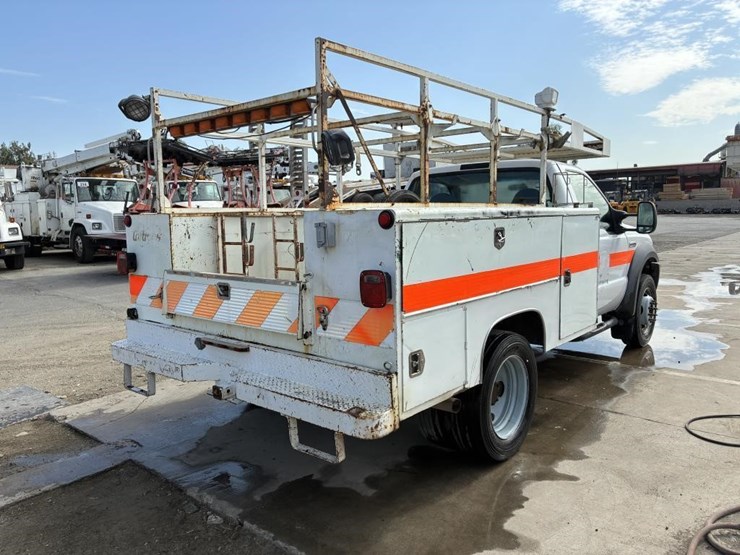 2005-ford-f450-image-3