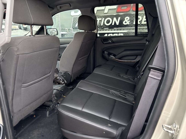 2017-chevrolet-tahoe-image-11