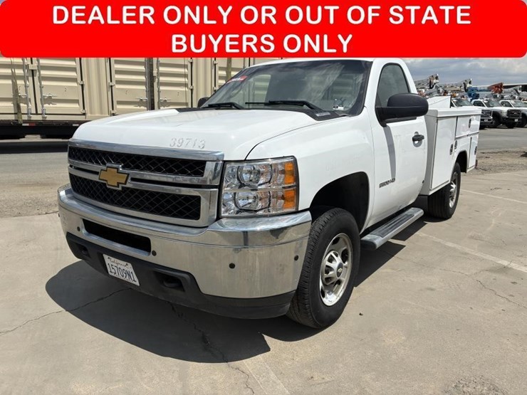 2013-chevrolet-silverado-2500-image-1