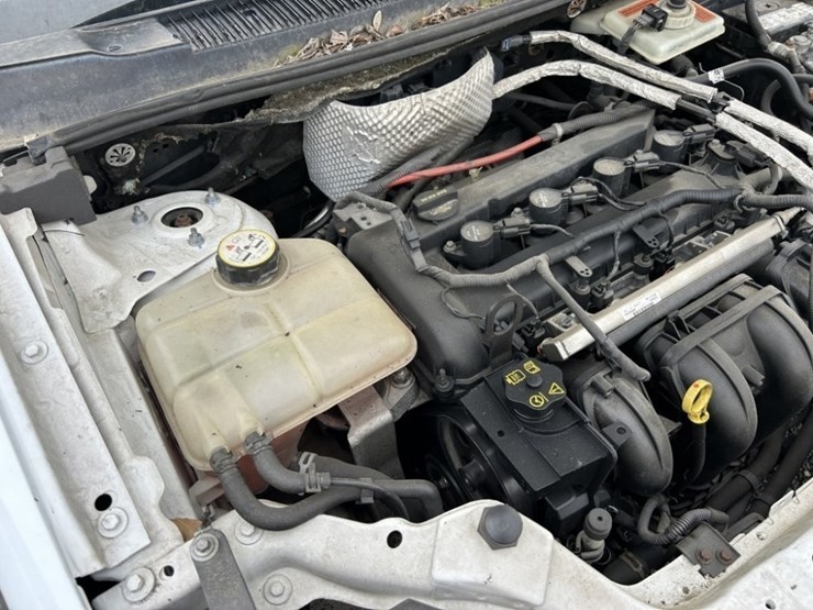 2010-ford-transit-connect-image-32