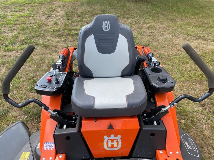 #7957-•-husqvarna-xcite-z345-zero-turn-lawn-mower-image-7