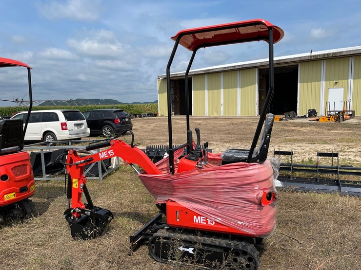 #9726-•-alistair-mini-excavator-me15-image-6