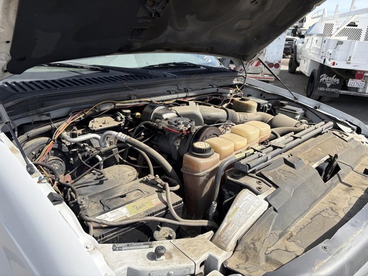 2001-ford-f350-image-8