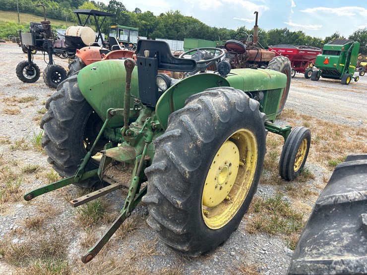 john-deere-820-image-6