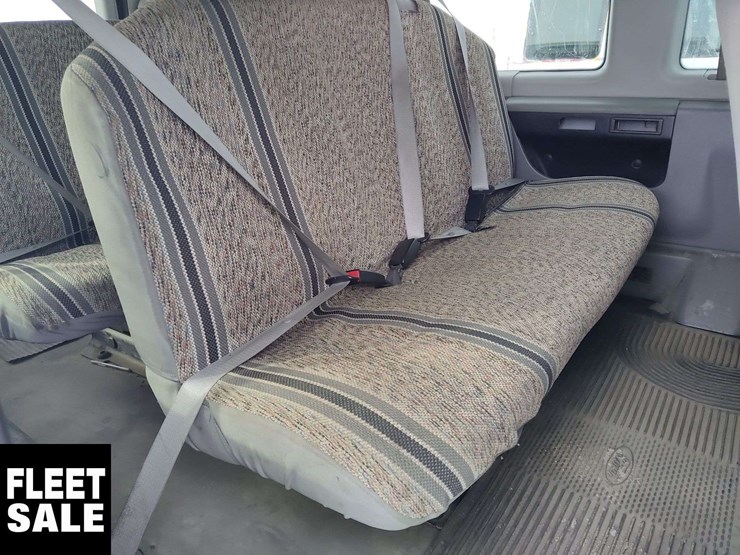 2012-ford-e-series-e-350-sd-xl-3dr-extended-passenger-van-image-17
