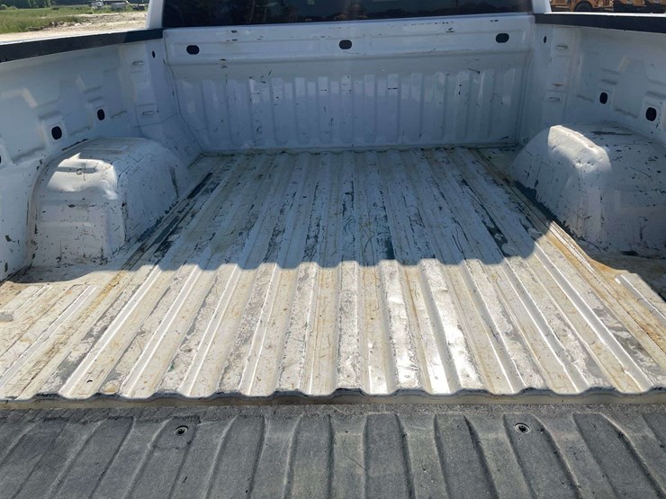 2019-chevrolet-silverado-1500-image-15