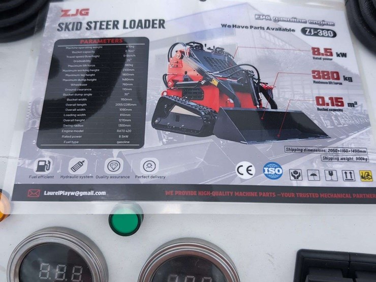 zjg-mini-skid-steer-loader-zj-380-(white)---15hp-image-9