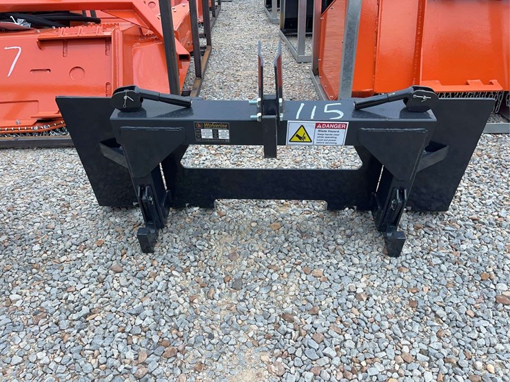 skid-steer-quick-tach-to-3-pt.-quick-hitch-image-1