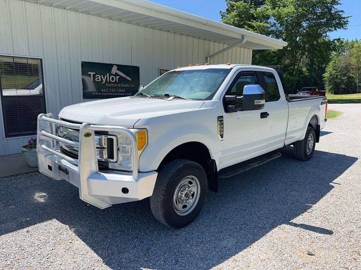 2017-ford-f250-image-1