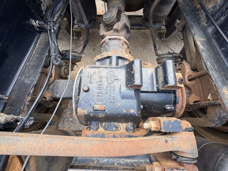 2005-mack-chn613-image-32