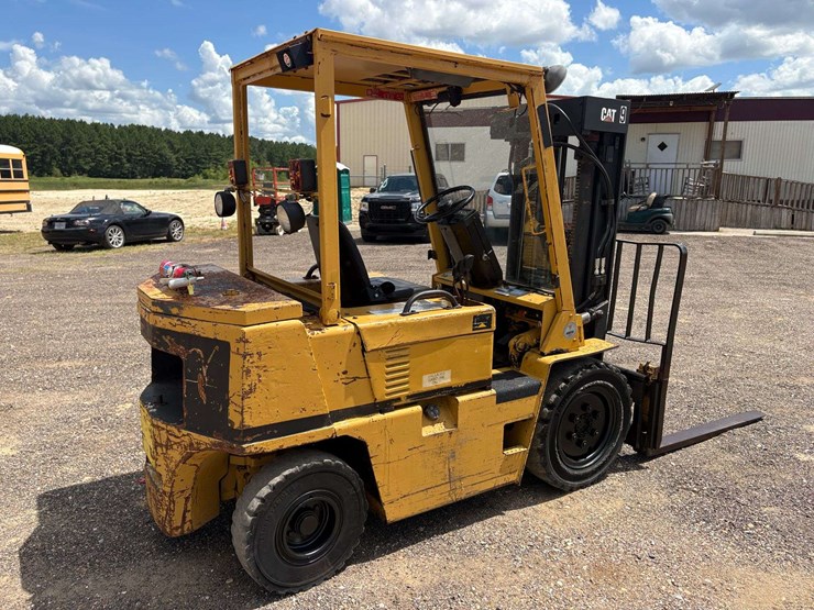 caterpillar-v50d-image-3