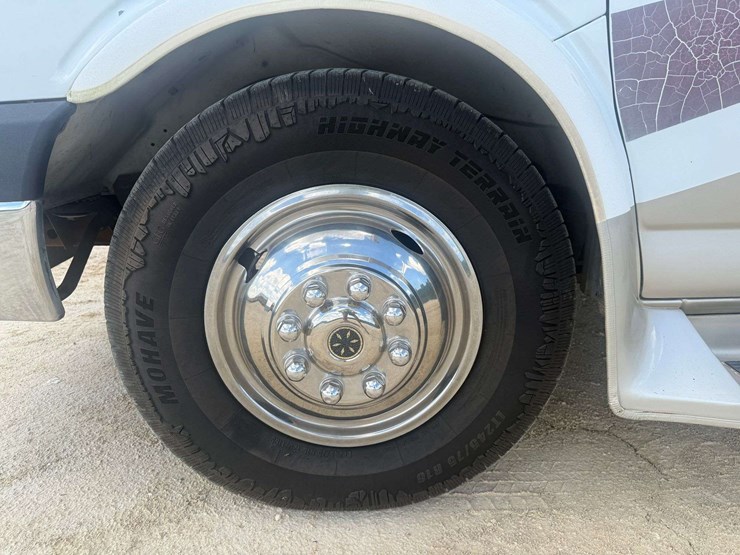 2007-chevrolet-express-"chateau"-(72,384-miles)-image-10
