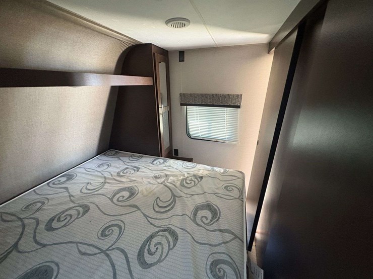2018-sportsmen-le-32'-bumper-pull-camper-image-21