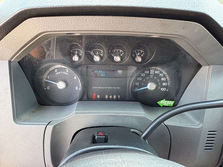 2013-ford-f750-image-15