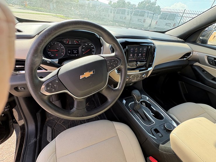 2022-chevrolet-traverse-image-9