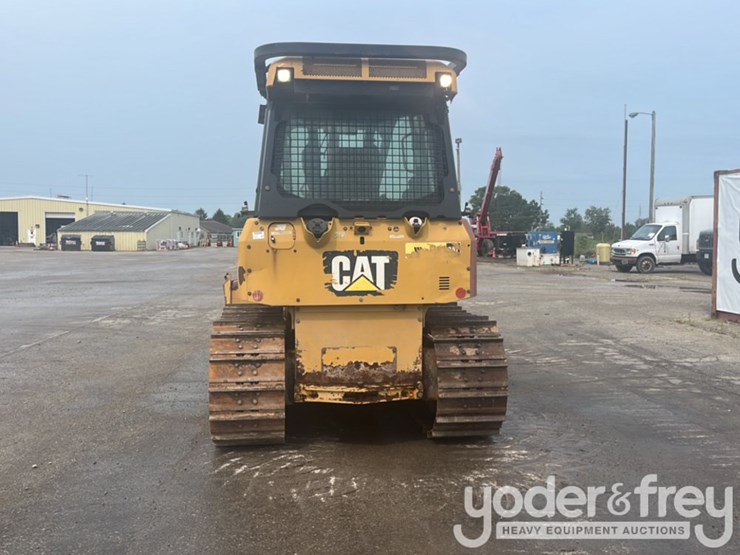 2017-caterpillar-d5k2-xl-image-5