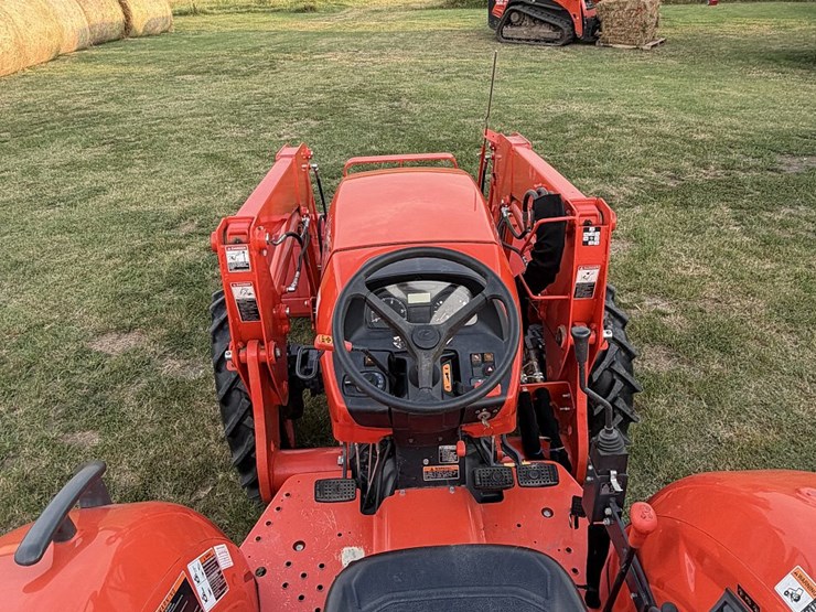 2019-kubota-m5660sud-image-4