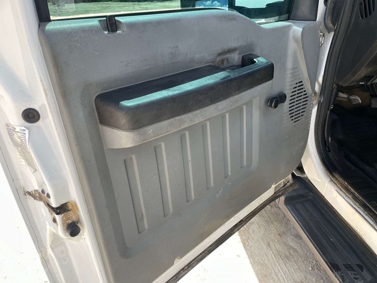 2012-ford-f450-image-9