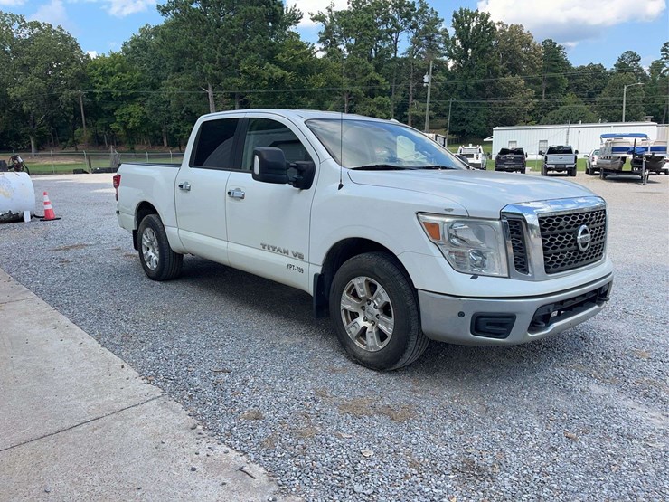 2018-nissan-titan-image-4