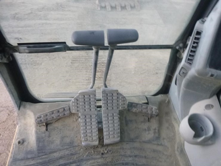 2019-deere-345g-lc-image-11