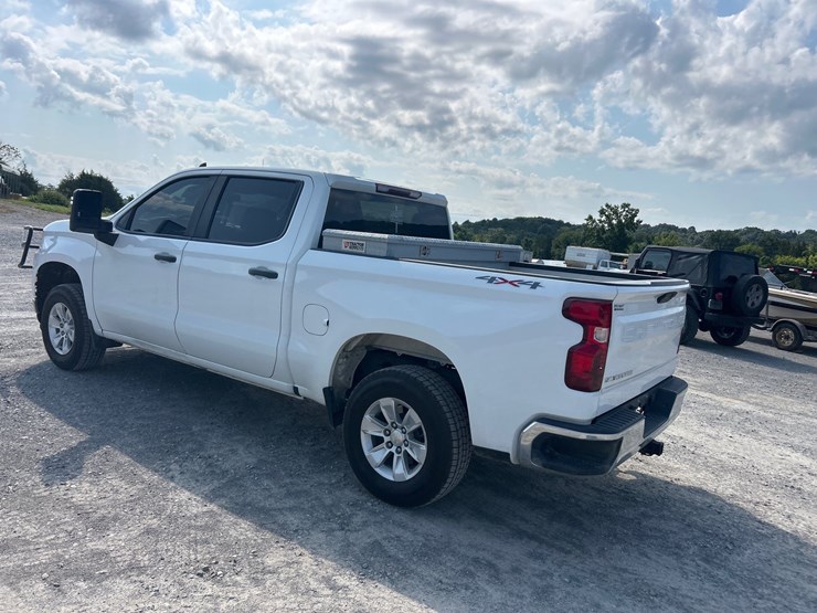 2020-chevrolet-1500-image-4