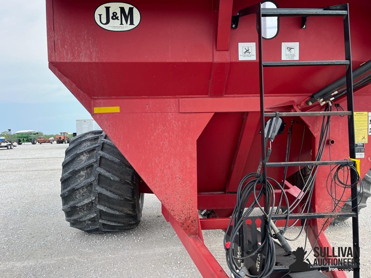 j&m-1075-image-12