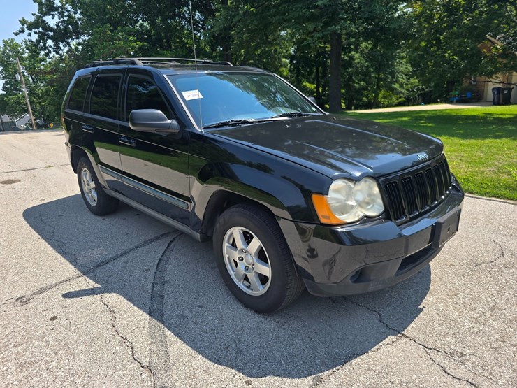 2009-jeep-grand-cherokee-image-18
