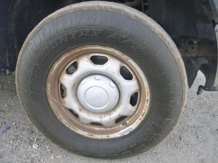 2011-ford-f150-image-28