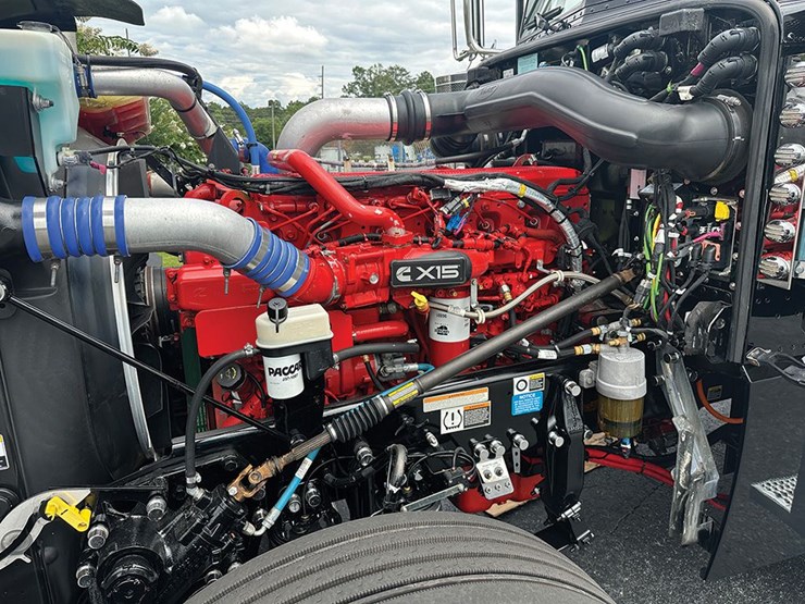 2023-peterbilt-389-image-6