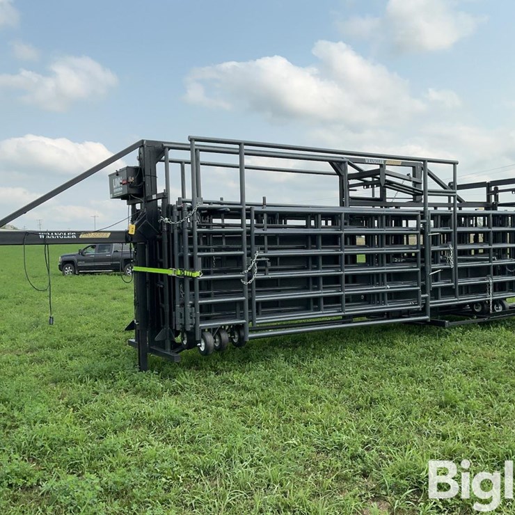 2026 Linn Post And Pipe Wrangler Pro-Series Super Large Gooseneck Portable Corral